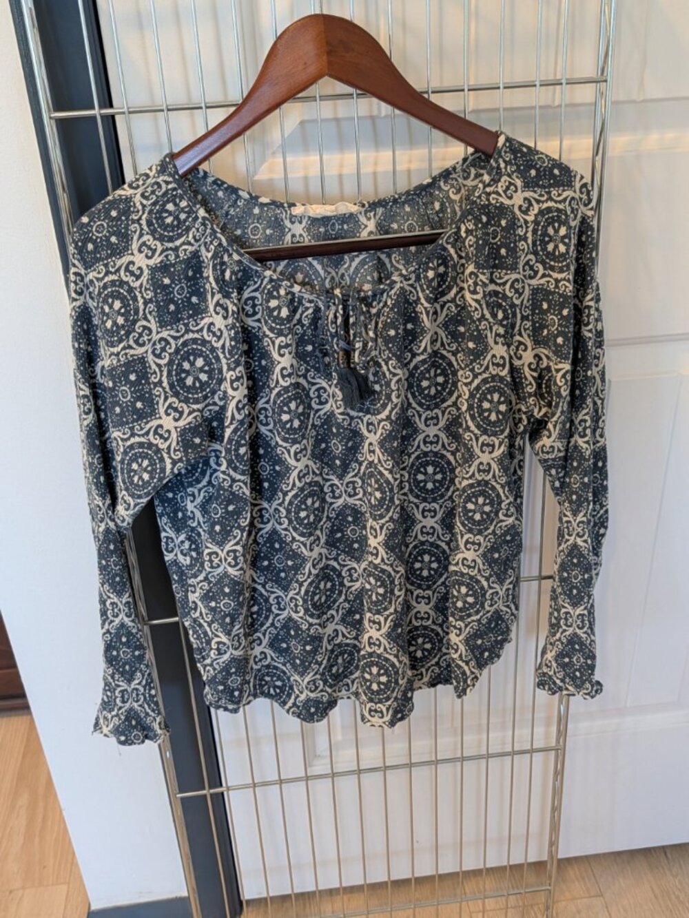 Lovestitch Blue & White Patterned Long-Sleeve Boho Top – Size Large